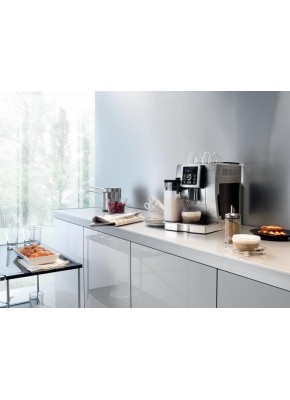 Кофемашина DeLonghi ECAM 23.450 S б/у