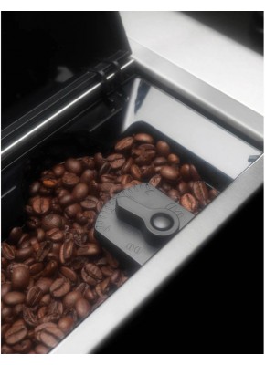 Кофемашина автоматическая DeLonghi ESAM 6900 M PrimaDonna Exclusive б/у