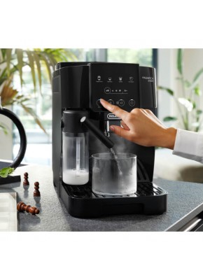 Кофемашина DeLonghi ECAM 220.60 B Magnifica Start б/у